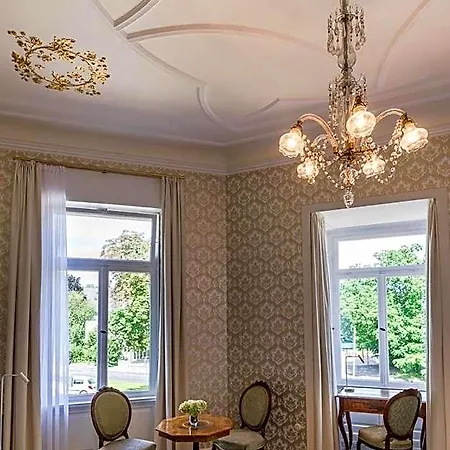Grunewald Hotel