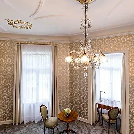 Hotel Grunewald 4*