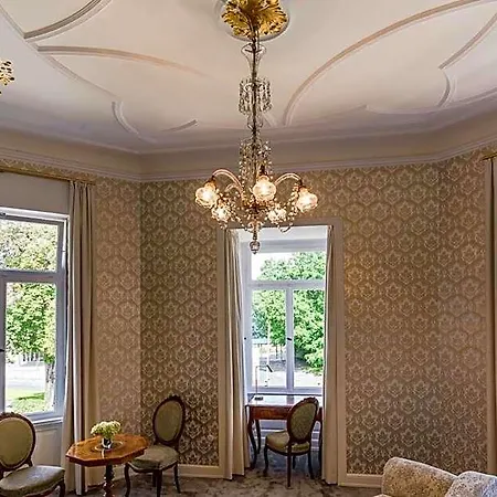 Grunewald Hotel